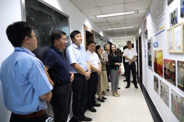 浙江省政协工会界别组来金沙9001以诚为本调研新时代工匠培育工作